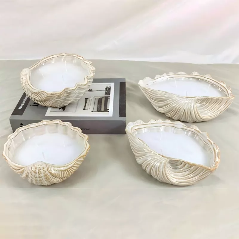 Sealbhóir Coinnle Seashell Ceirmeach