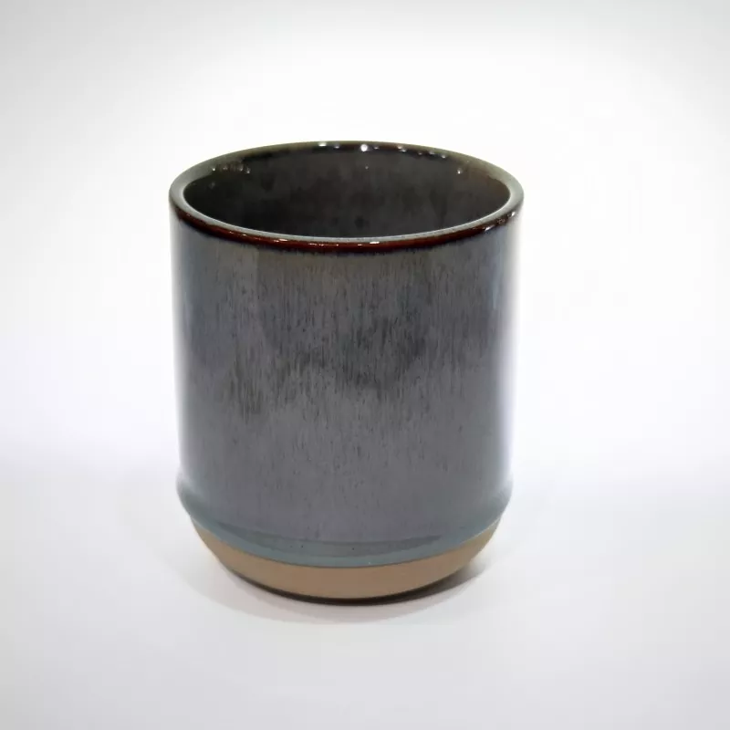 Mug Liath Taistil Ceirmeacha Simplí Nua-Aimseartha Mug Liath Taistil Ceirmeacha Simplí Nua-Aimseartha